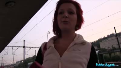 Kristin B - upornia.com