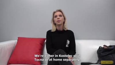 Blond Hair Lady Plays With One-eyed Snake At Casting - hotmovs.com