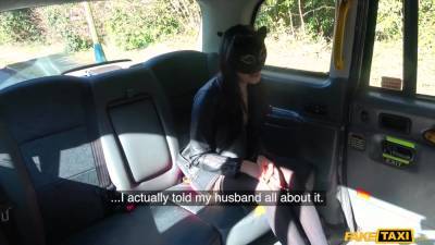 Maya - Cute Girl In Pussycat Mask Maya Hard Taxi Sex With Horny John - upornia.com