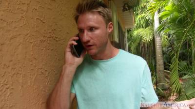 Mia Scarlett - ihaveawife - hotmovs.com