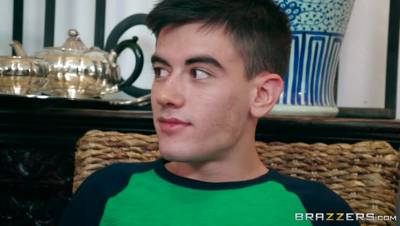 Jordi El Ni - Kendra's Thanksgiving Stuffing - veryfreeporn.com - Italy - France