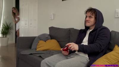 Im Better Than Our Stepfather - upornia.com