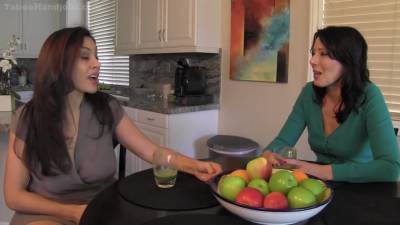 Zoey Holiday And Zoey Holloway - And Raylene Shag Hard Core - upornia.com