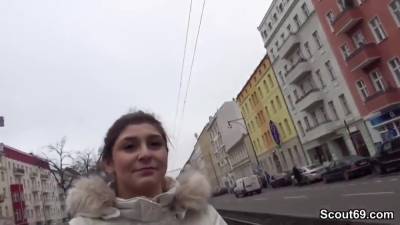 Hot Amateur Milf In Berlin Angesprochen Und Gefickt - hclips.com