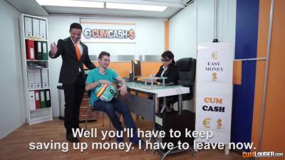 Supervised Employee - Sara May - upornia.com