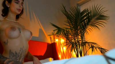 Perfect Ten HeShe FlowerAva Jerking Off on Webcam 3 - icpvid.com