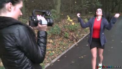 Anie Darling - Public pussy eating woodland walk - veryfreeporn.com