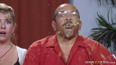 Tyler Nixon - Ariella Ferrera - Will Powers - Big News On The Boob Tube - porntry.com - Colombia