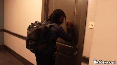 Red Bone And Simone Richards In Gets A Hikey - hclips.com