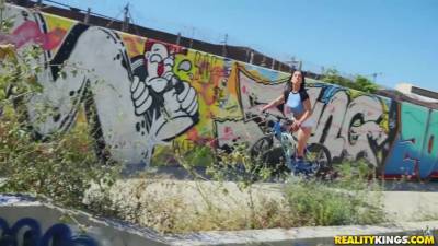 El Nino Polla - Ginebra Bellucci And Jordi El Nino Polla In Fucked In The Street - hotmovs.com