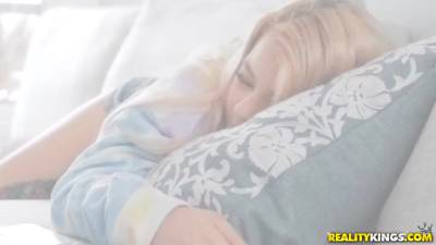 3on1 Gangbang With A Pretty College Senior. Part 1 Of 2. Hd - hotmovs.com