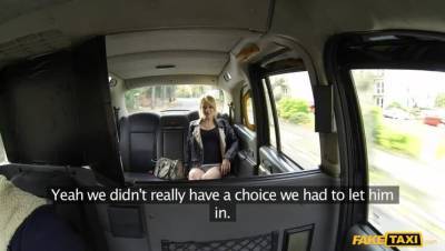 Short Skirt Blonde Is Short of Cash - porntry.com