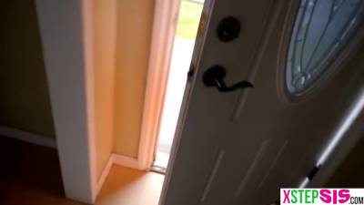 Alexa Grace And 18 Years Old - X Ray Vision With These Glasses On My Stepsister - hotmovs.com