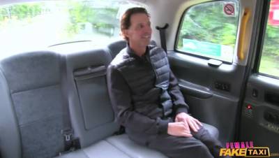 Horny Driver Enjoys a Sticky Facial - veryfreeporn.com