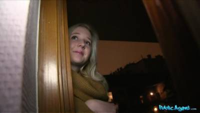 Blonde Wants to Fuck for Euros - porntry.com