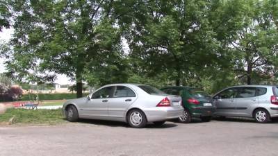 Mature Woman Enjoys Her Asshole Being Penetrated - hotmovs.com