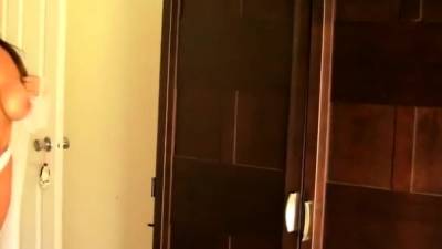 A woman with a big clitoris - drtvid.com