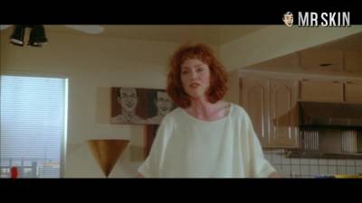 Skin - Before Suburbicon, See Julianne Moore's Red Carpet - Mr.Skin - hotmovs.com