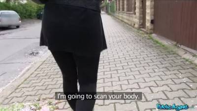 Fashion Student Fucks a Stranger - veryfreeporn.com