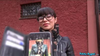 Russian Creampied Outdoors for Cash - veryfreeporn.com - Russia