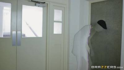 Michelle Thorne - Danny D - Fucking The Invisible Man - veryfreeporn.com - Britain