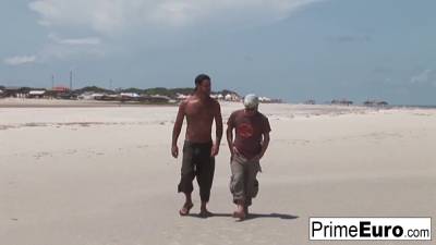 Druuna takes a cock in every hole - sexu.com