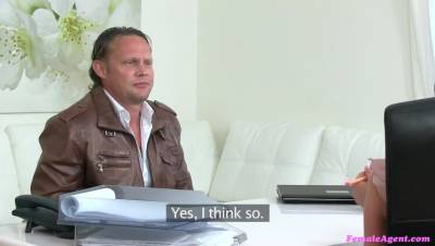 Muscular Stud's Cock Pleasures Agent - veryfreeporn.com