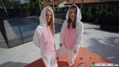 Alice - Big Knob Guy Fucks Coquettish Bunnies Outdoor With Sadie Hartz And Alice Merches - hclips.com