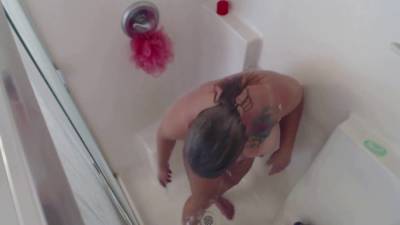 Spy On Me In The Shower Pt2 - BustyKrisAnn - hclips.com