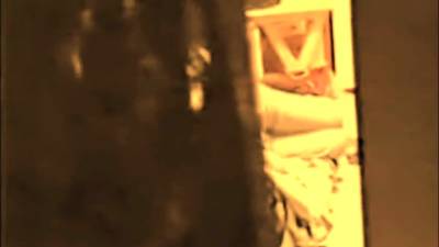 peeping on mom as she fingers under her pants - icpvid.com