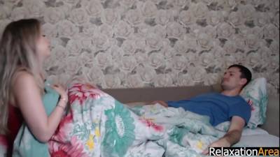 Zaskuchal Na Karantine I Trahnul Svodnuu Sestru - hclips.com