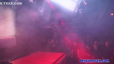 Spettacolo In Pubblico Al Festival Bergamosex - upornia.com