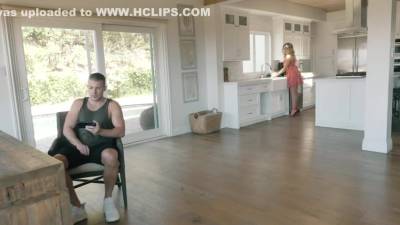 My Friends Mom - hclips.com