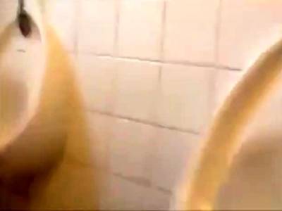 FUCKING IN PUBLIC BATHROOM - nvdvid.com