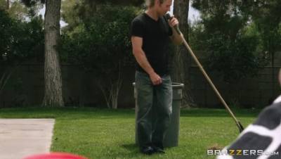 Monique Alexander - Mihaels Vegan - Let's Spy On My Stepdaughter - porntry.com - Usa