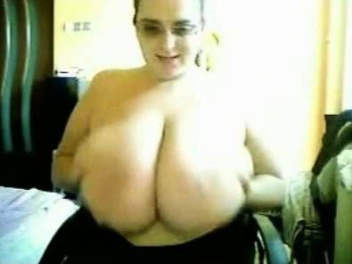 Big Boobs and Big Clit on Cam - nvdvid.com