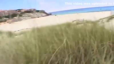 Maedchen Versaut Am Ballermann Strand - upornia.com