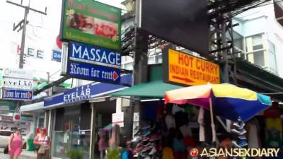 Pinay Gets Pussy Stuffed Full Of Foreign Cock - hotmovs.com