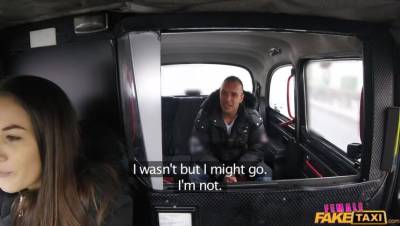 Cabbie with Great Body Fucked - veryfreeporn.com