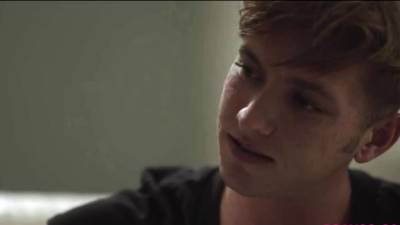 Hunk stud Cameron Basinger bangs stepbrothers plum asshole - icpvid.com