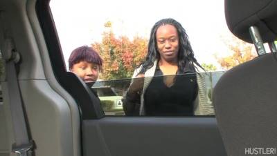 So Seductive in Amateur Booty Patrol - veryfreeporn.com