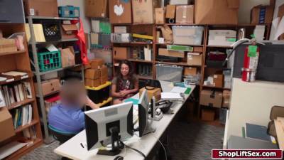 College Student Shagged For Stealing - 18 Years Old - hclips.com