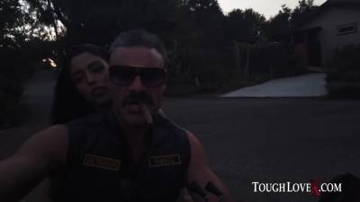 Vanessa Sky - TOUGHLOVEX Penetrating sunset with Vanessa Sky - hotmovs.com