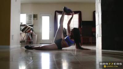 Lela Star - Xander Corvus - Persuadiendo a Lela - porntry.com