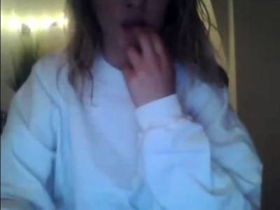 Hot girl Liza with tiny tits and dildo - nvdvid.com