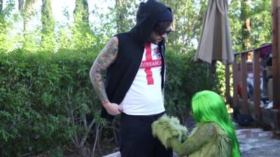 Angel - How The Grinch Gaped Christmas With Joanna Angel - hclips.com