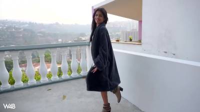 1080p D G - hotmovs.com