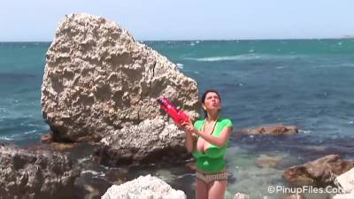 Green Tee Beach 1 2 With Merilyn Sekova - hclips.com