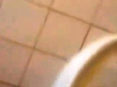 FUCKING IN PUBLIC BATHROOM - nvdvid.com