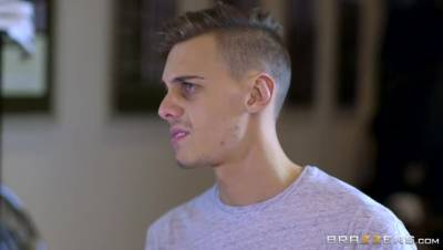 Chris Diamond - Victoria Summers - Ass-isting the Barista - porntry.com